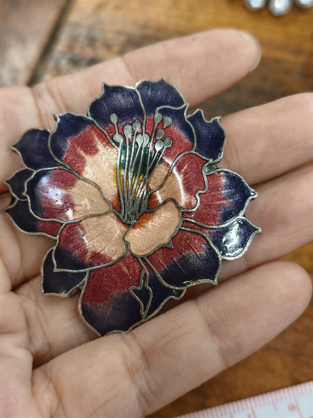 VINTAGE Floral Enamel Brooch - Multicolor